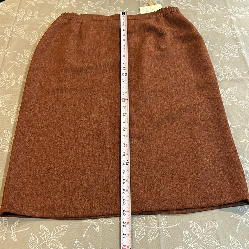 Ladies Bellucia Skirt. - Picture 9 of 9